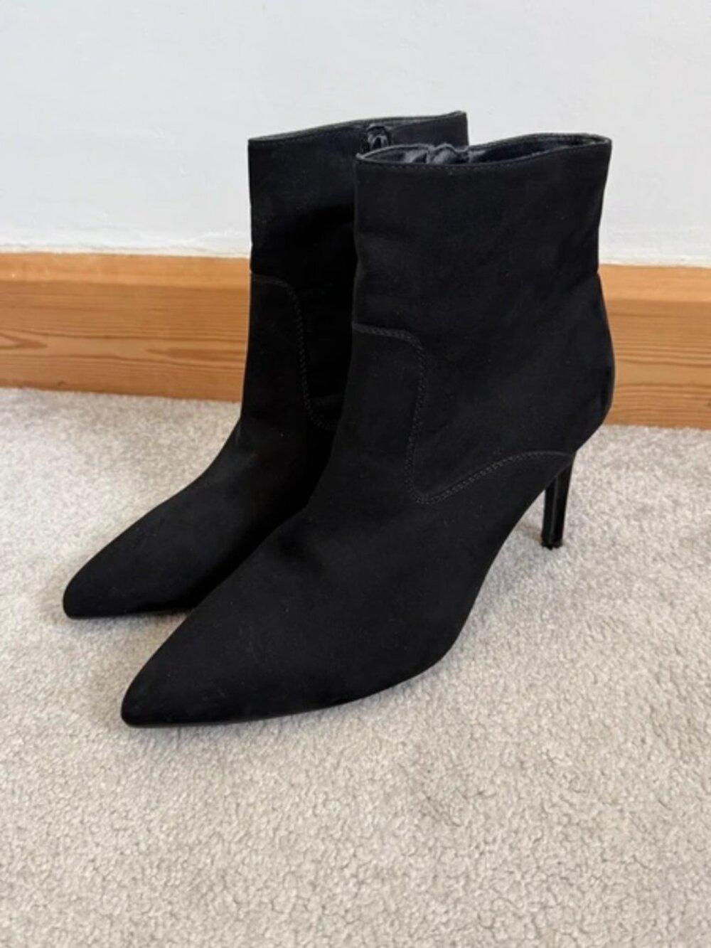 Peacocks Black Pointed-Toe Heeled Ankle Boots Size 8